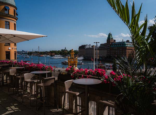 Takbar Dramatenterrassen i Stockholm